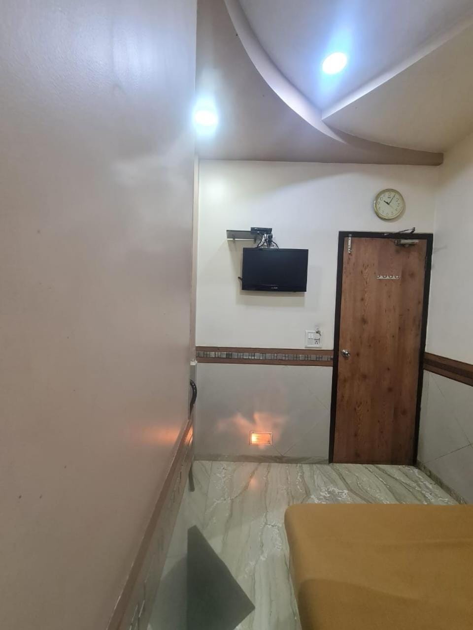 Hotel sharda Hotel in Mumbai