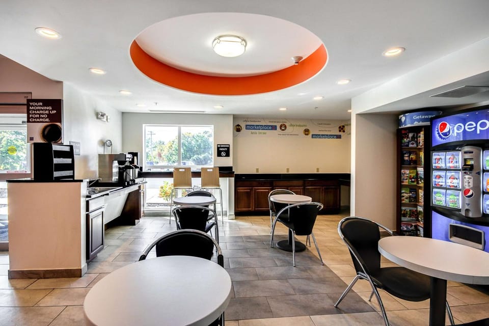 Seating area, On site
