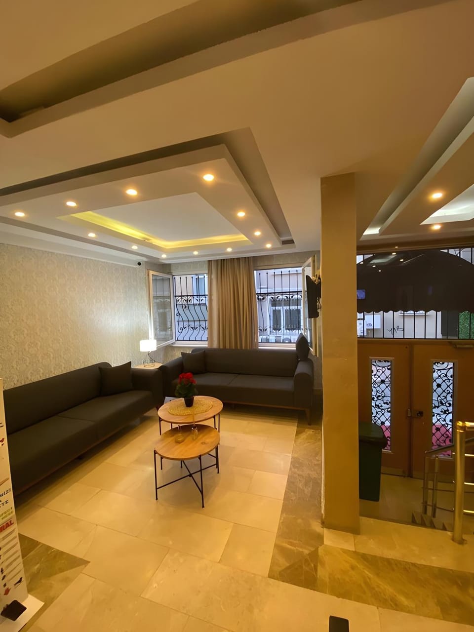 Communal lounge/ TV room, TV and multimedia, Living room, Lobby or reception, Seating area