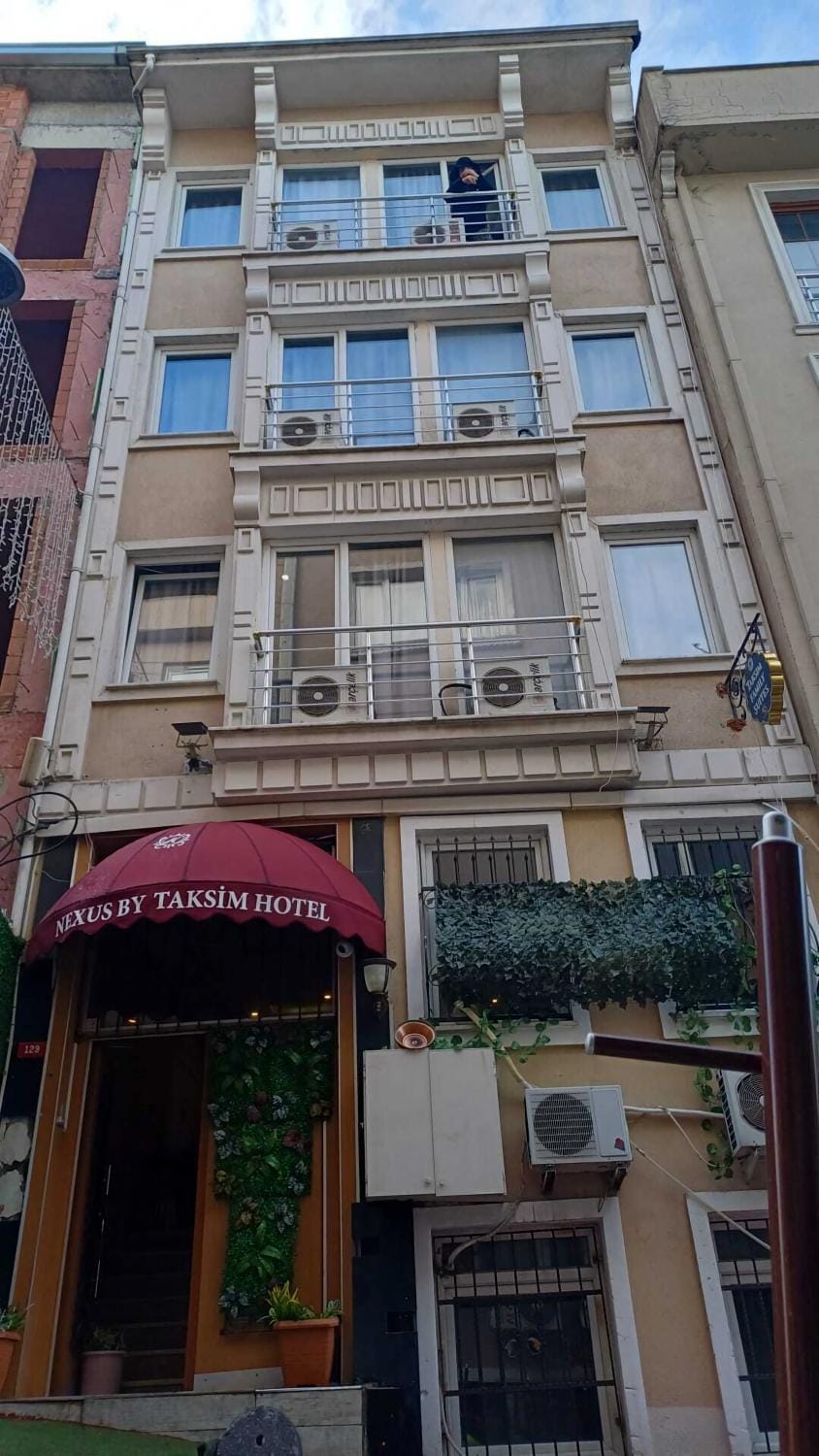 Property building, Day