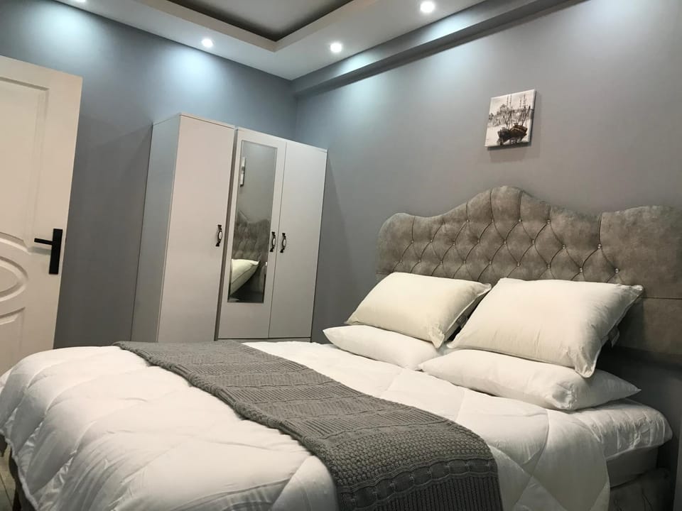 Bed, Massage, Photo of the whole room, Bedroom, Pets, Dinner, Drinks, wardrobe