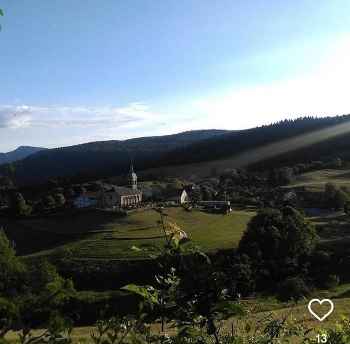 Grand gîte atypique House in Auvergne-Rhône-Alpes