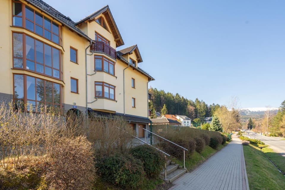 Karkonosky Apartamenty - Krucze Skały Apartment in Lower Silesian Voivodeship