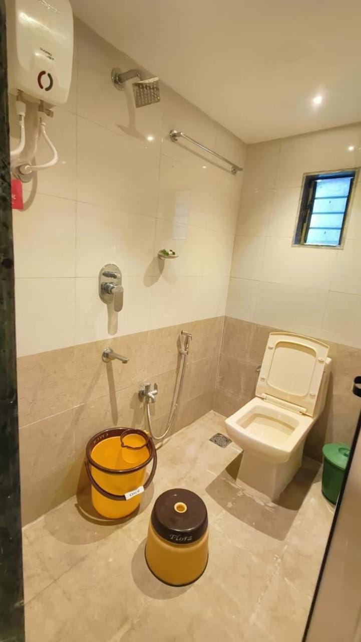Shower, Toilet, Bathroom, Bathroom