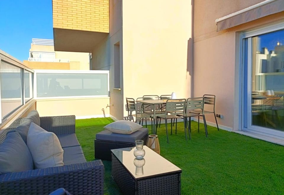 Atenas Suite, 2 Hab, terraza, piscina y playa a 3 min Apartment in Retamar