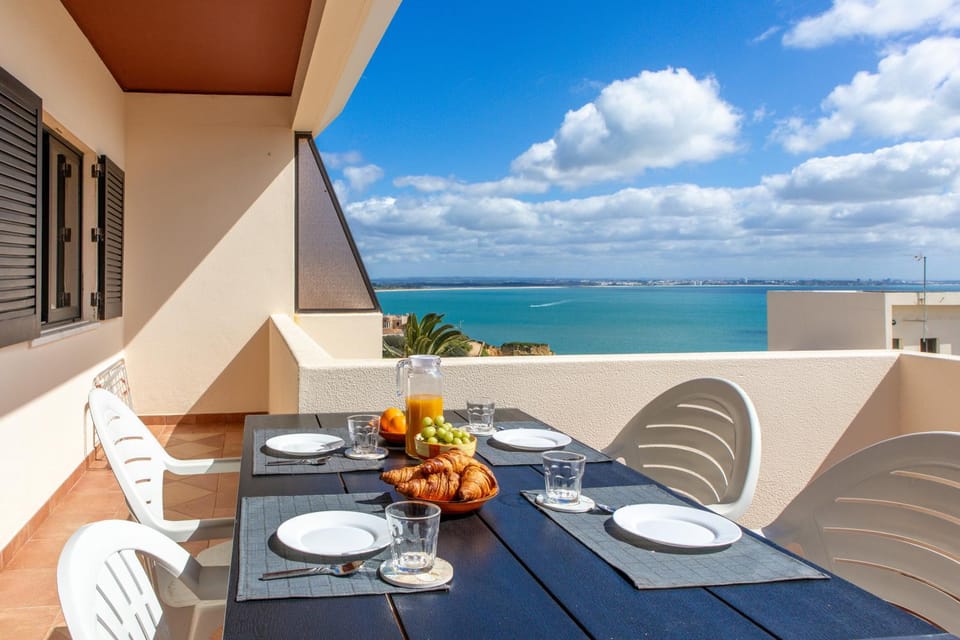 View (from property/room), Balcony/Terrace, Balcony/Terrace, Dining area, Sea view