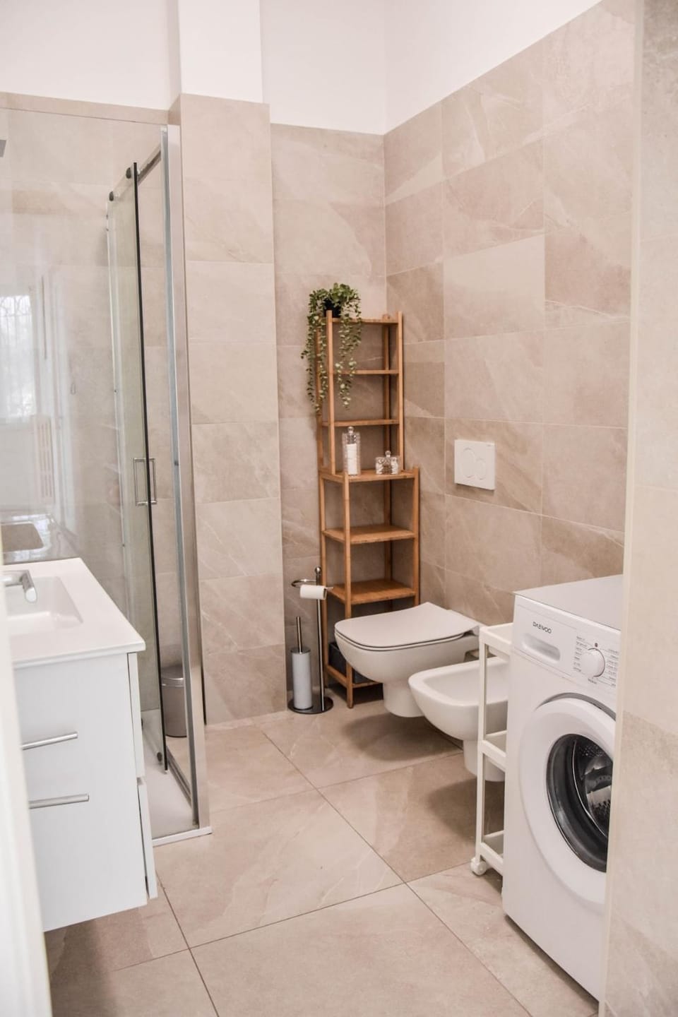 Toilet, Bathroom, washing machine