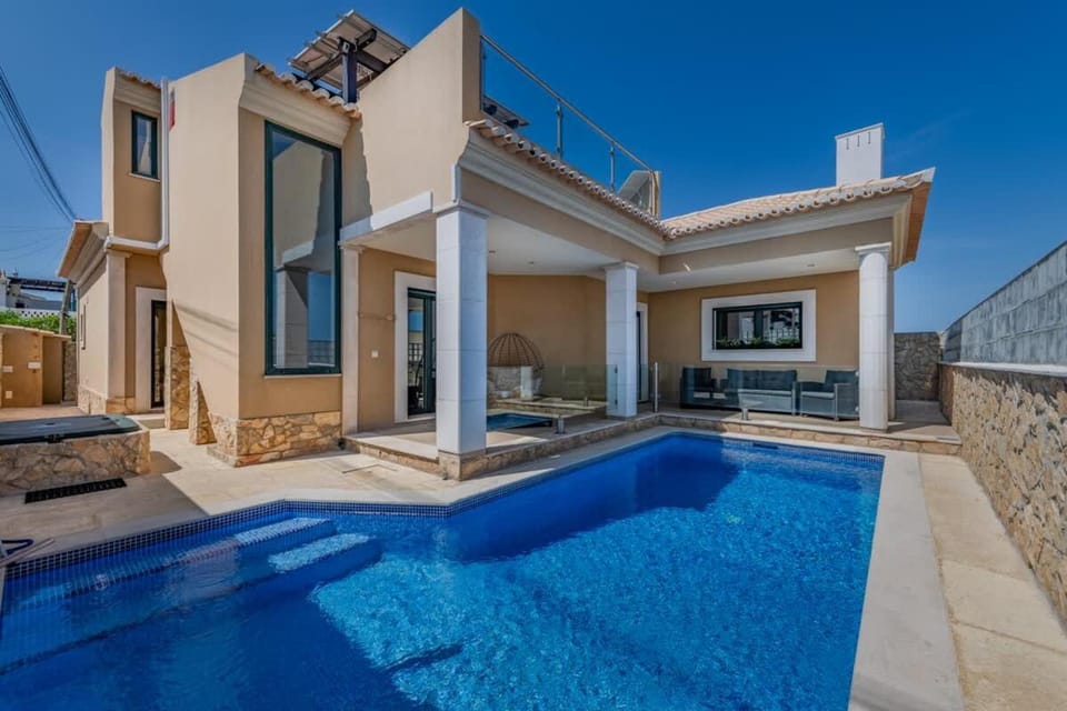 Bela Vista Exclusive Private Villa in Praia da Luz Villa in Luz