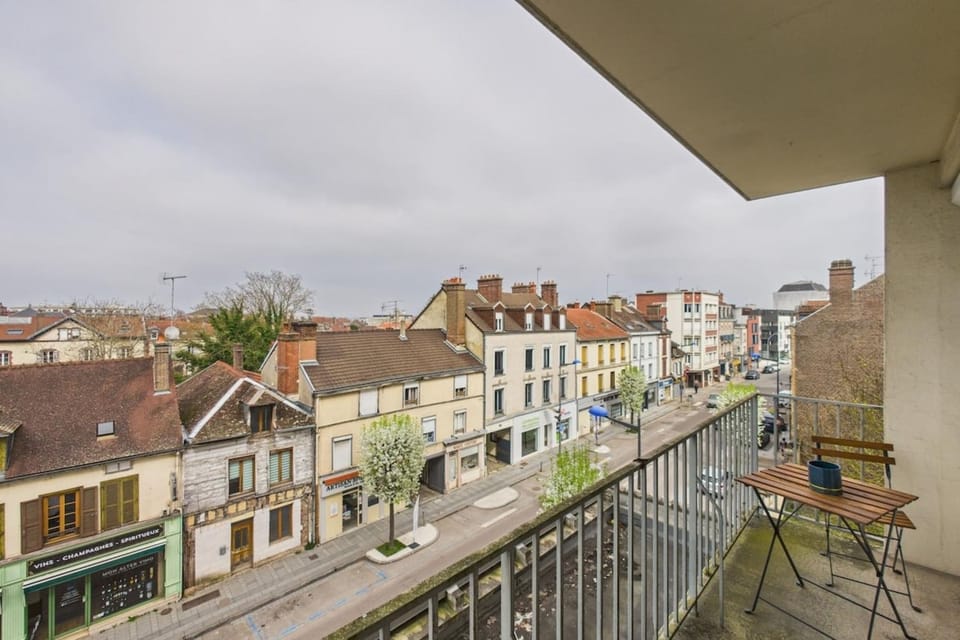 Le Balcon de Gallieni Apartment in Troyes