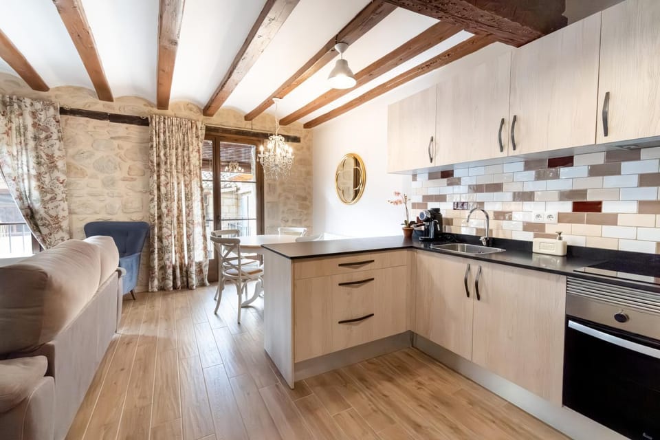 Kitchen or kitchenette, Living room, Dining area, stove