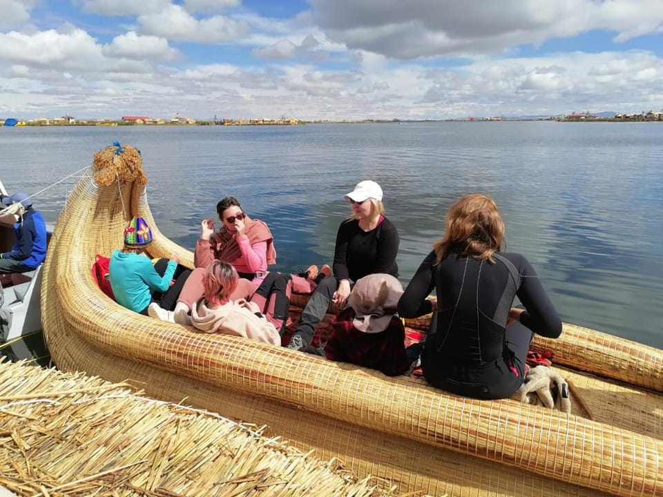 People, Natural landscape, Activities, Guests, Lake view, River view, group of guests