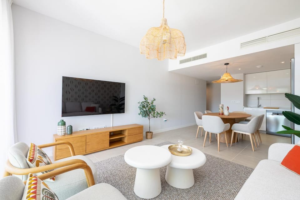 Living room, Dining area