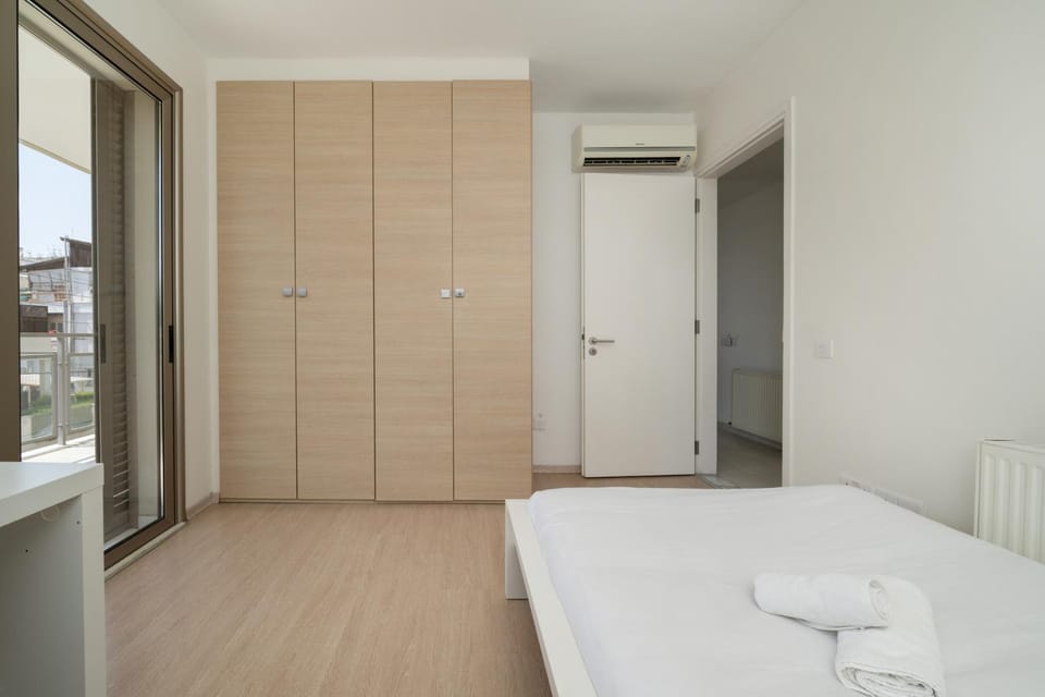 Bed, Photo of the whole room, Bedroom, towels, wardrobe, air conditioner