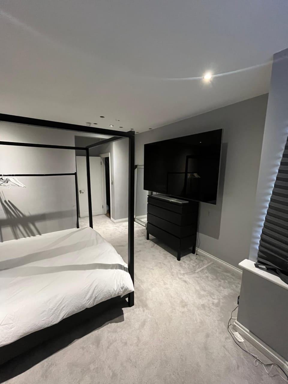 affordable rooms in modern home Bed and Breakfast in Bromley