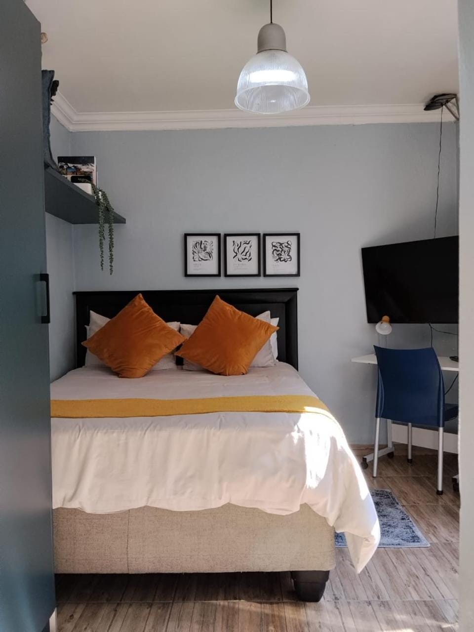 Bed, Bedroom