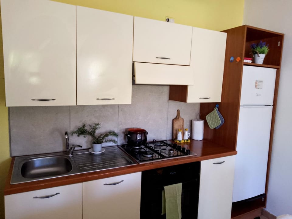 Casa vacanze sa minda noa whit a private garden House in Olbia