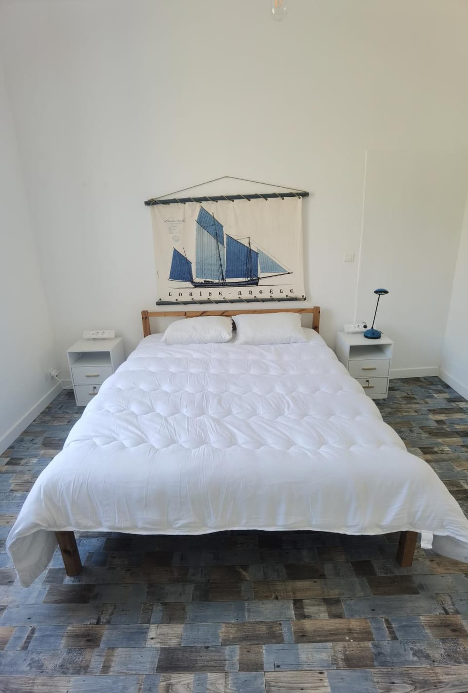 Photo of the whole room