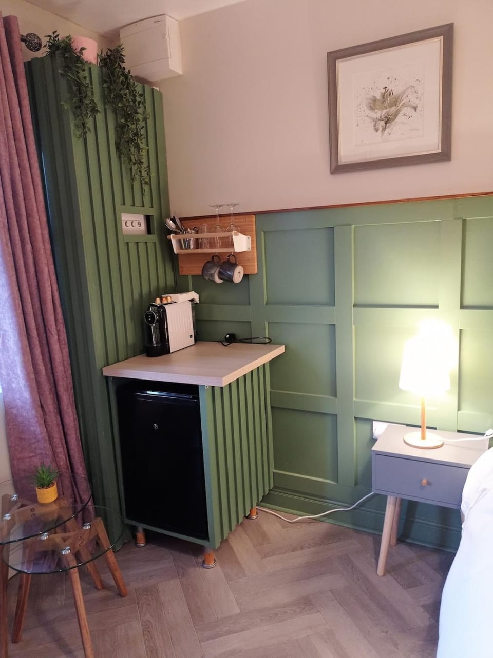 Romantic Hot Tub Retreat with Bar & Tapas Restaurant on-site Apartment in Wicklow, Co. Wicklow, Ireland