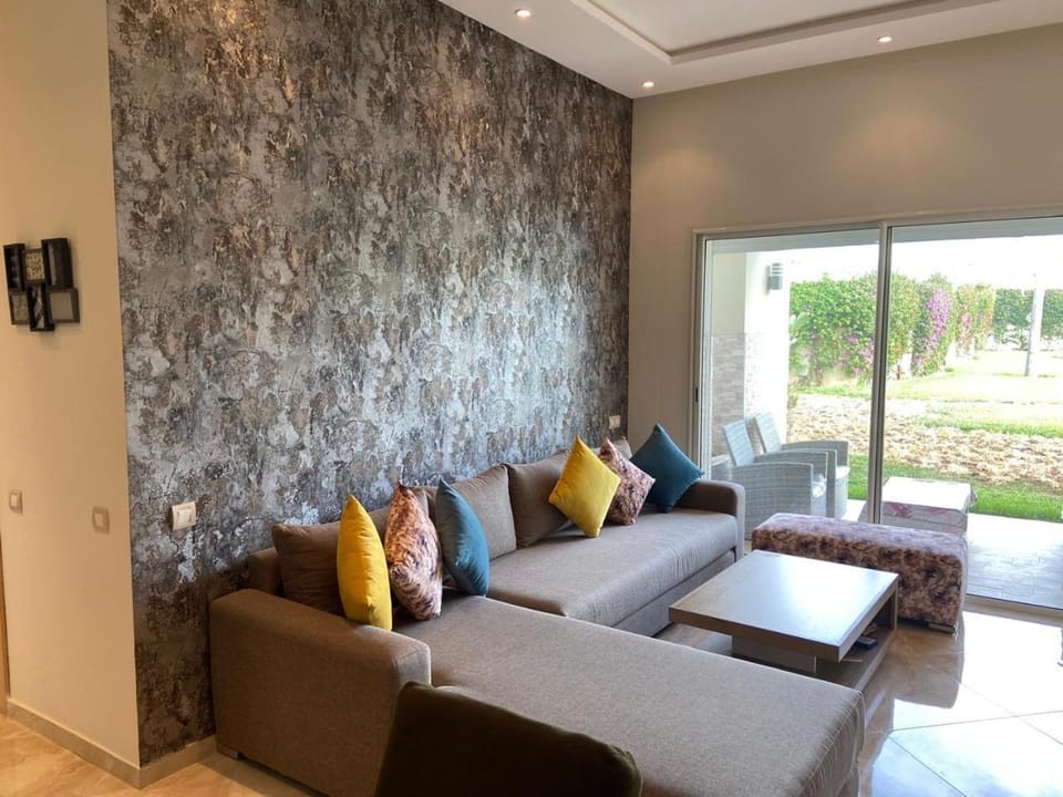 CASABAY Sidi Rahal, appartement avec accès direct à la piscine Apartment in Casablanca-Settat