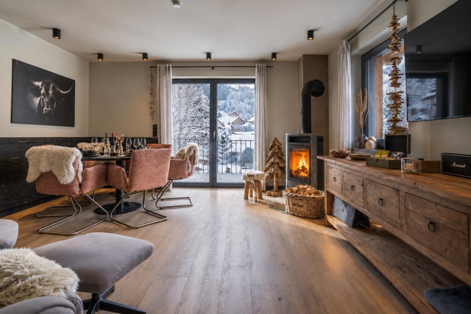 Living room, fireplace