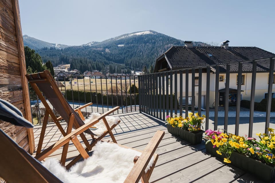 Natural landscape, View (from property/room), Balcony/Terrace, Balcony/Terrace, Mountain view