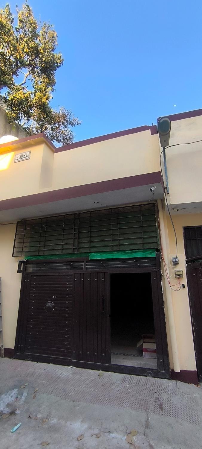Property building, Day