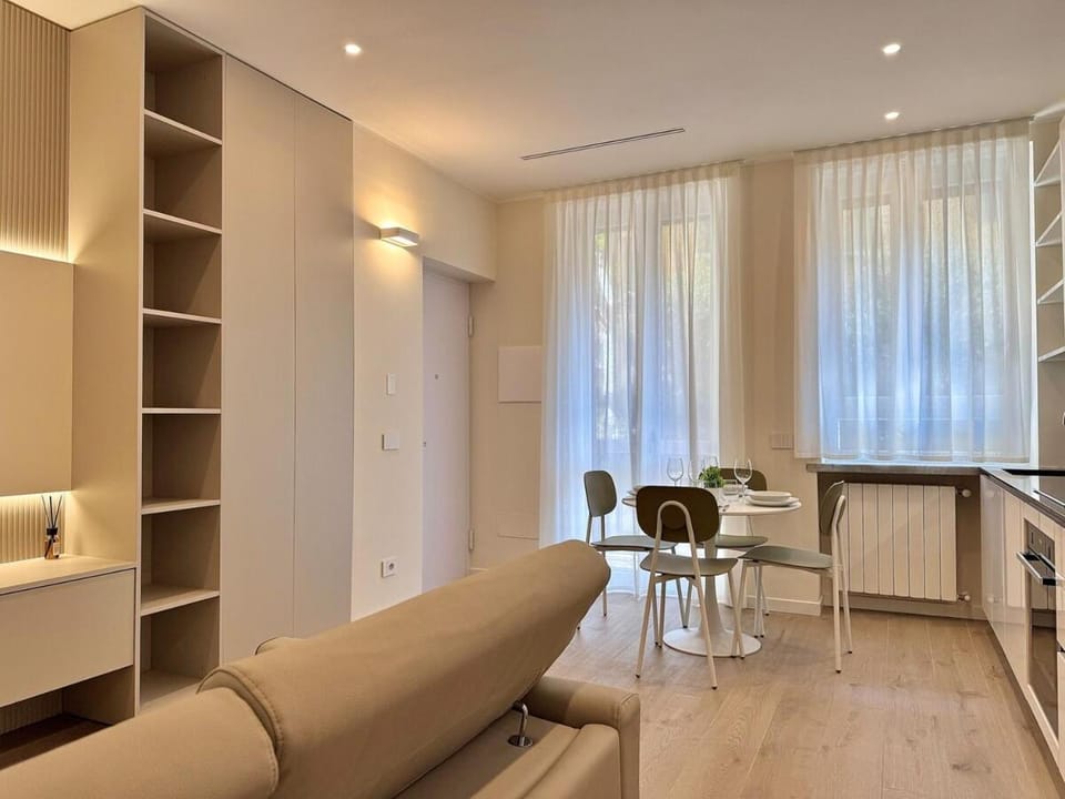 Appartamento - Diamante - Apartment in Milan