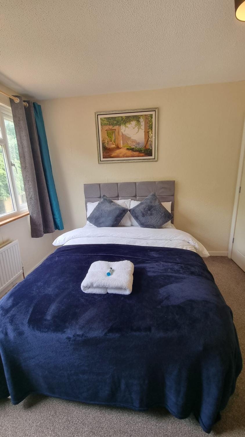 House56 Bed and Breakfast in Milton Keynes