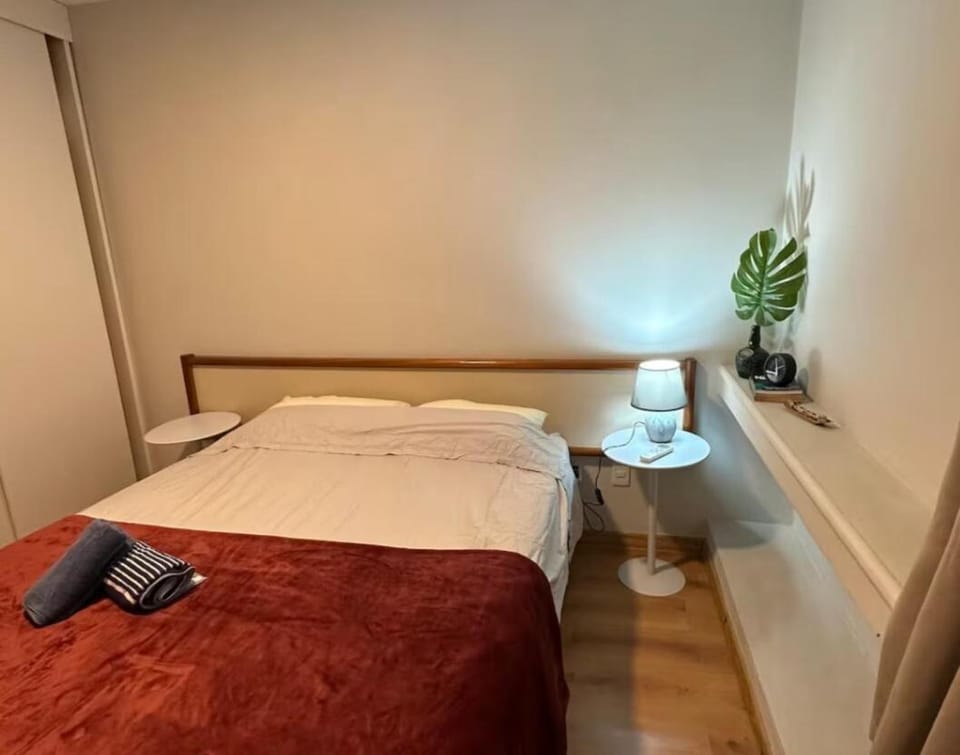 Flat na Haddock com Garagem e Lazer Apartment in Sao Paulo City