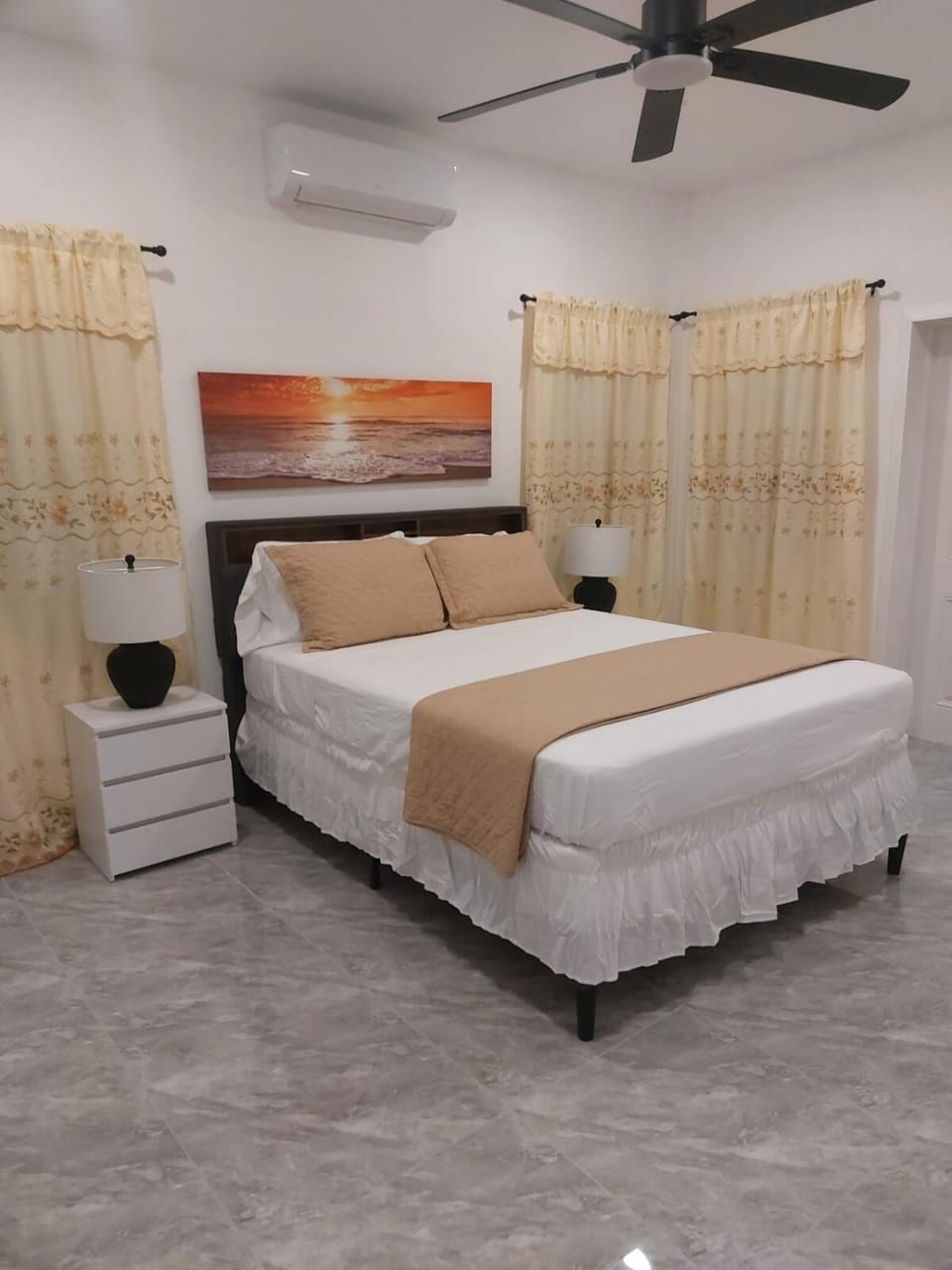 Spacious 2 Bedroom Unit with Concierge Apartment in Anguilla