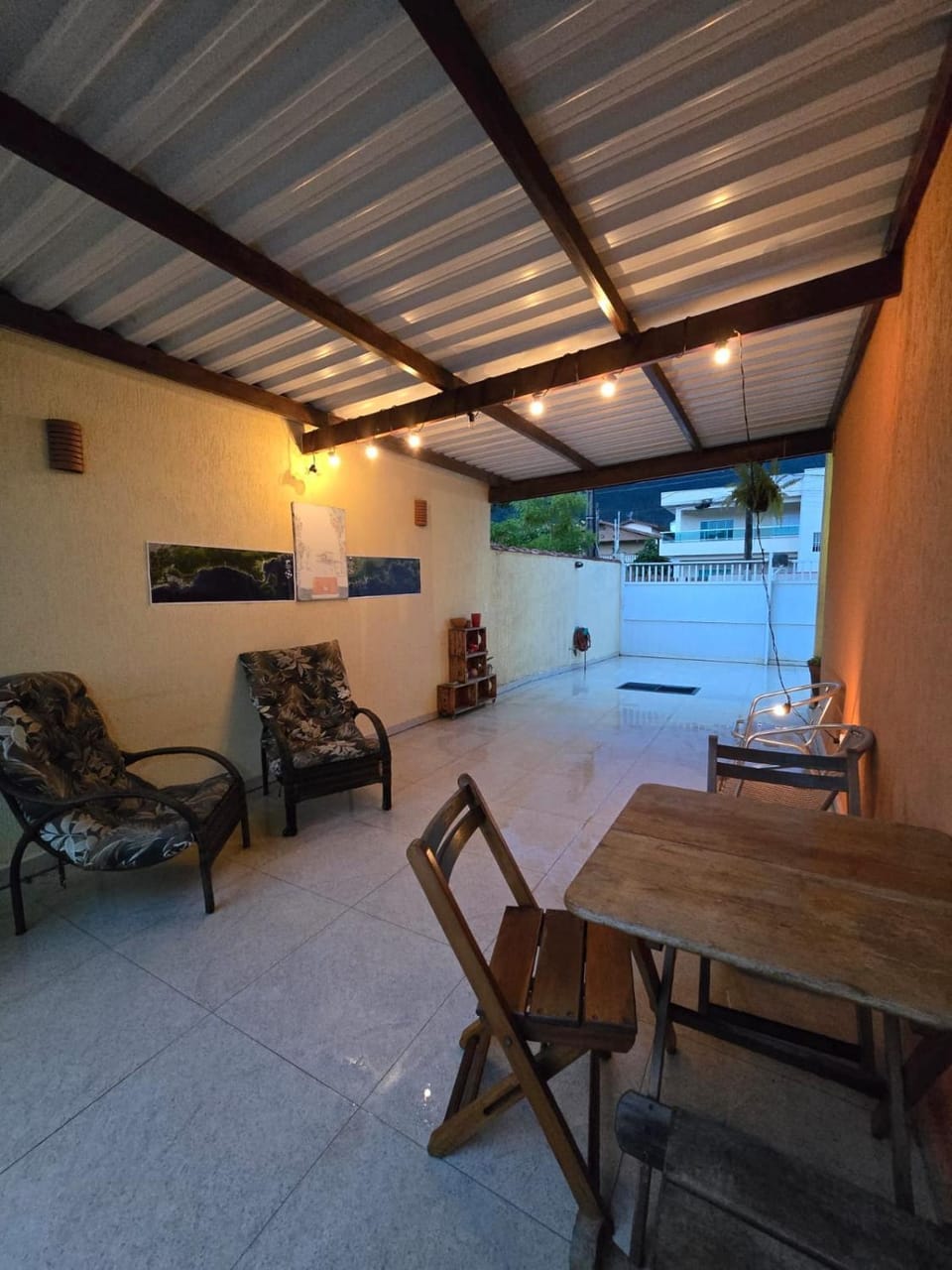 Casa de praia, suites com ar, churrasqueira no terraço com vista - 150 mts Praia do Sapê House in State of São Paulo