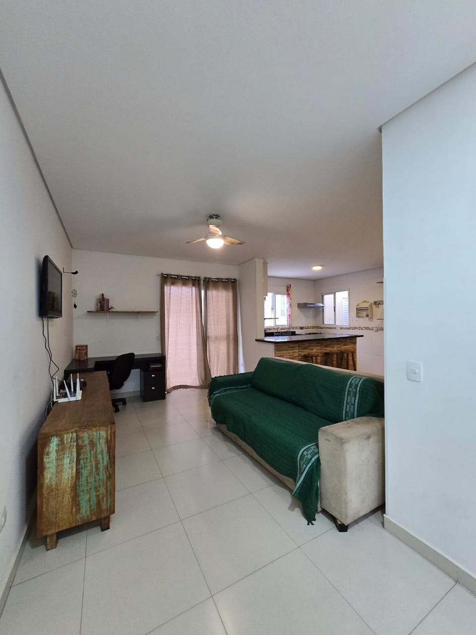 Casa de praia, suites com ar, churrasqueira no terraço com vista - 150 mts Praia do Sapê House in State of São Paulo