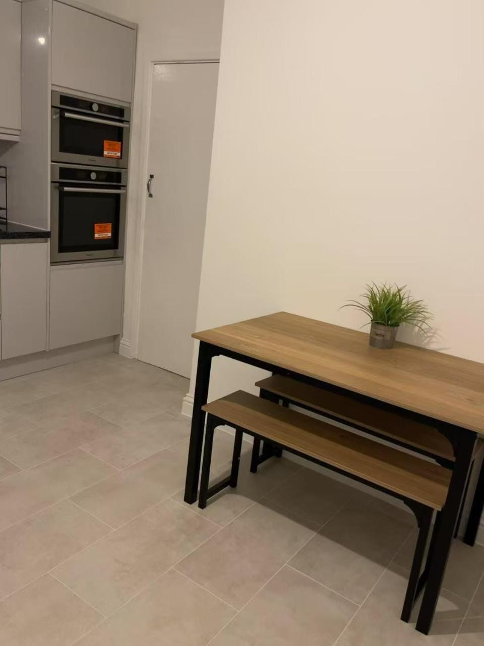 Kitchen or kitchenette, oven