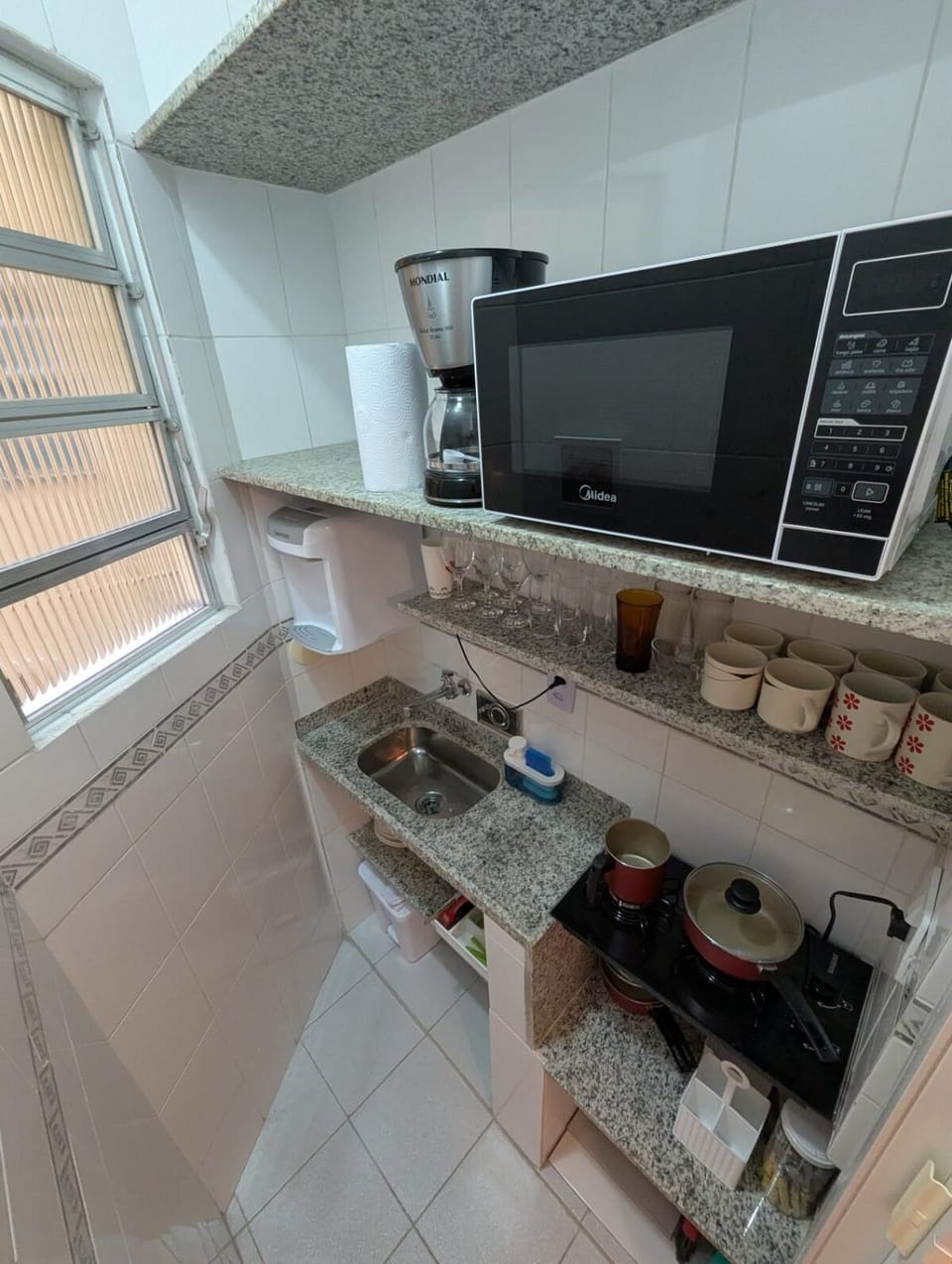 Apartamento em rua tranquila em Copacabana! Apartment in Rio de Janeiro