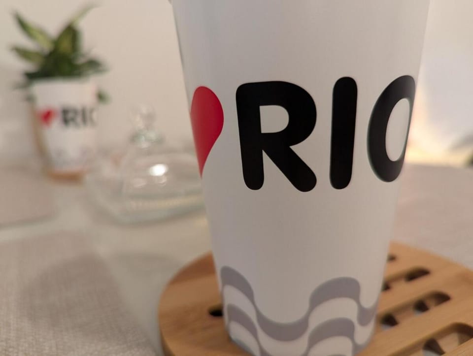 Apartamento em rua tranquila em Copacabana! Apartment in Rio de Janeiro