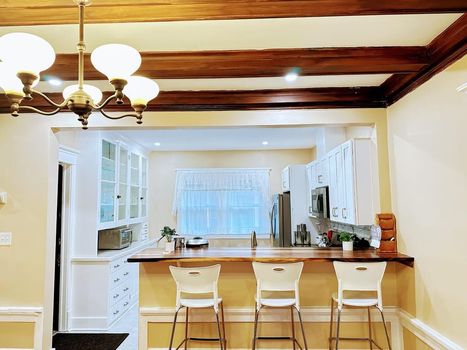Linwood Paradise Home Apartment in Buffalo