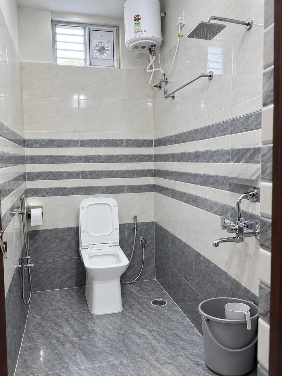 Om sairam nest -1 Gachibowli Vacation rental in Hyderabad