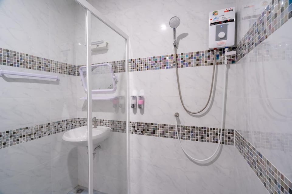 Toh Pool Villa Huahin Hotel in Hua Hin District