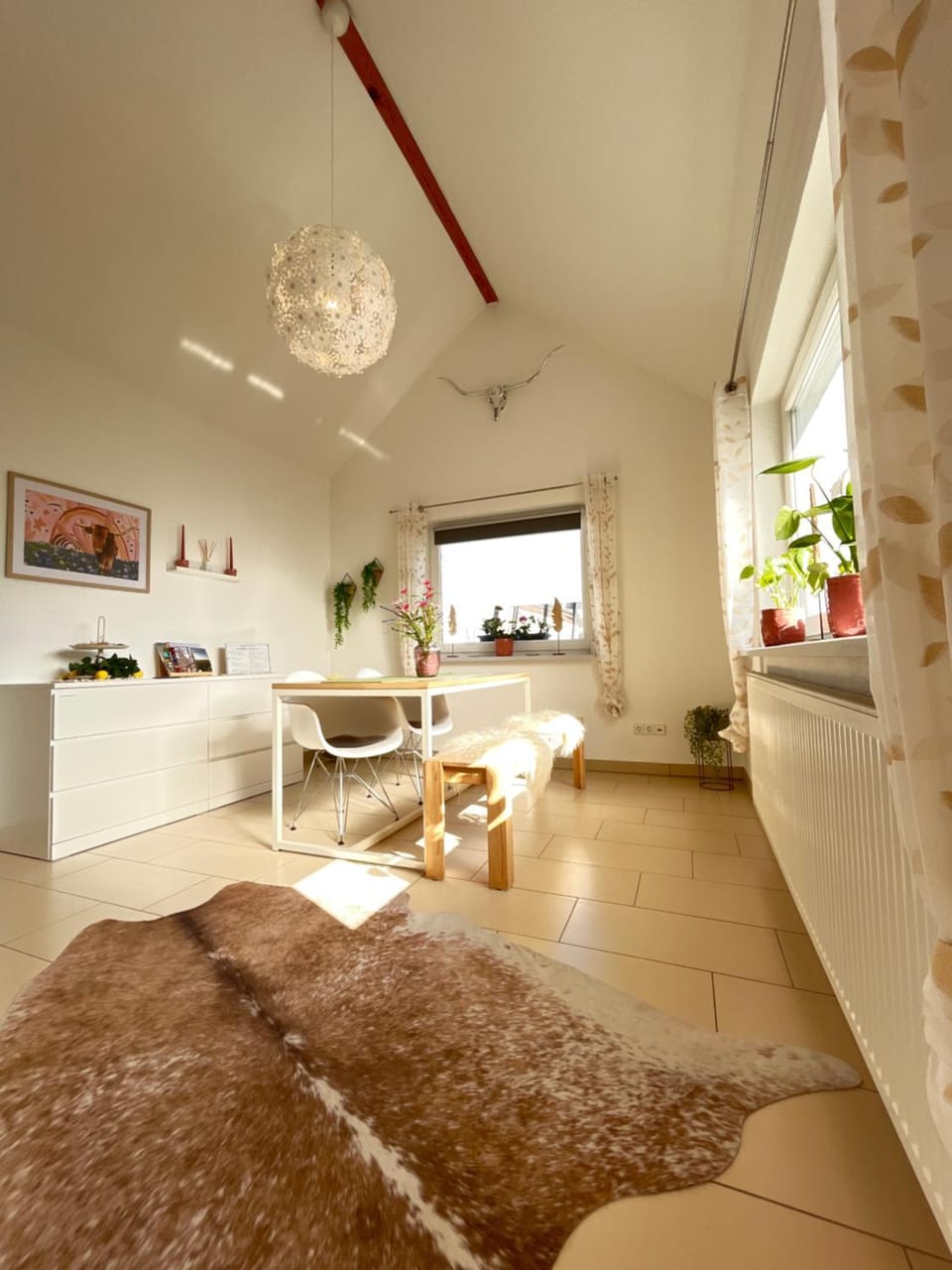 Living room, Dining area