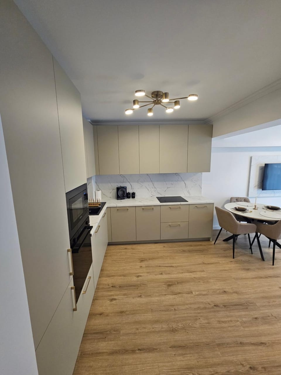 Kitchen or kitchenette, stove