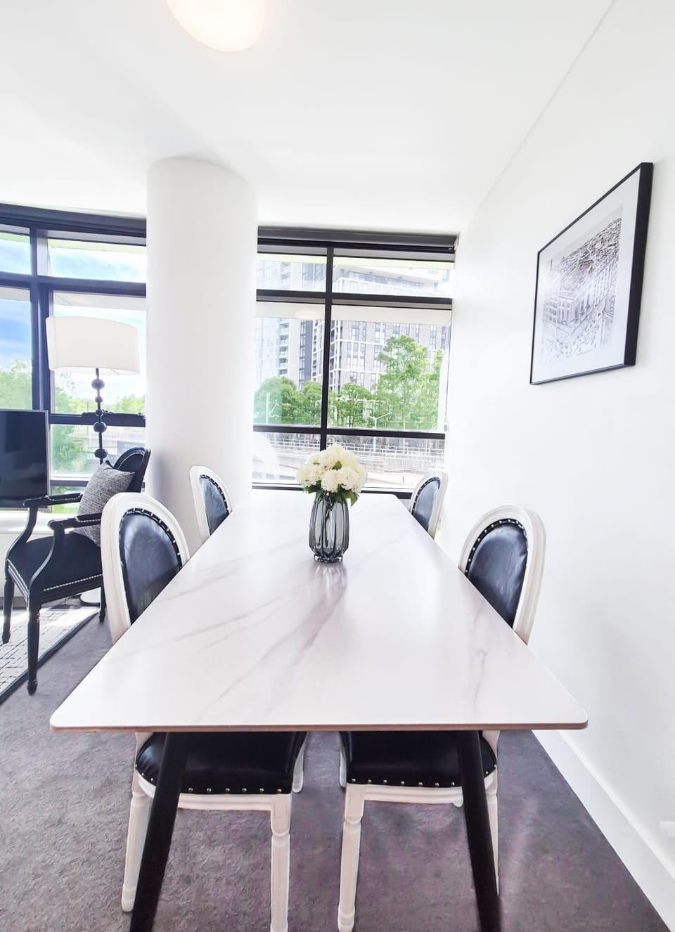 Timeless Black n White Charm 2BR w Kids room Apartment in Sydney