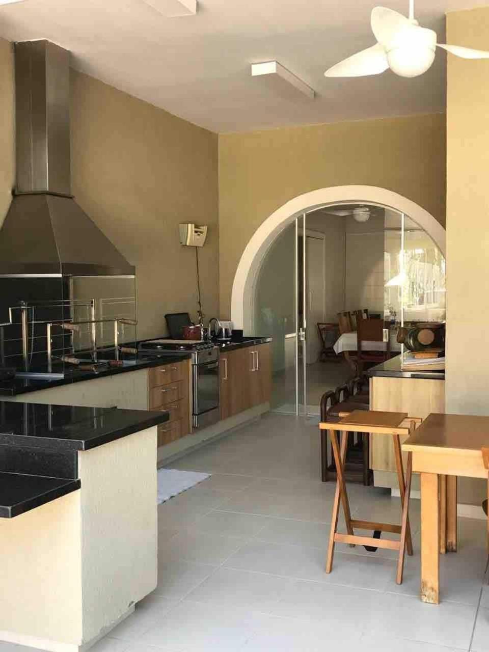 VIP Luxurious mansion gated community Acapulco Villa in State of São Paulo