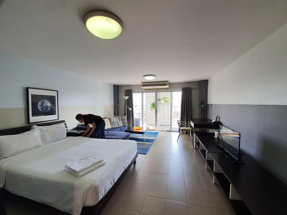 The Studio at Sathorn Terrace Apartment in Bangkok