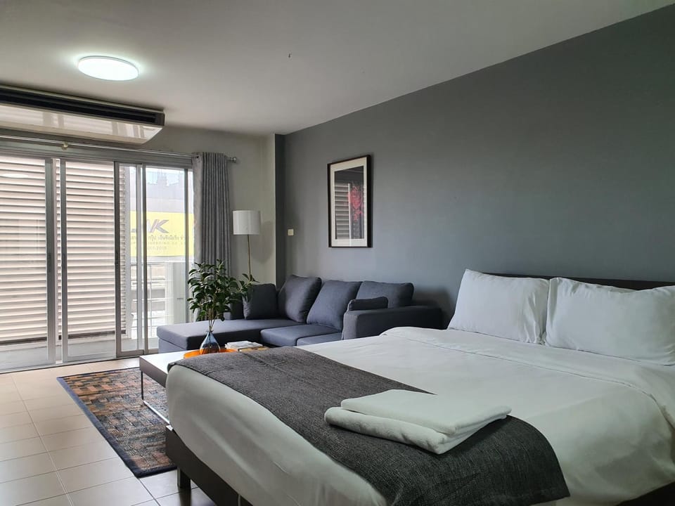 The Studio at Sathorn Terrace Apartment in Bangkok
