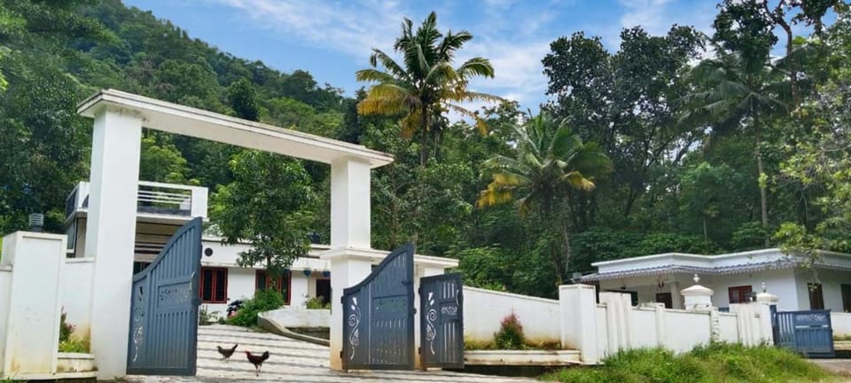 Mamalakandam - The White house, Diya homestay Villa in Kerala