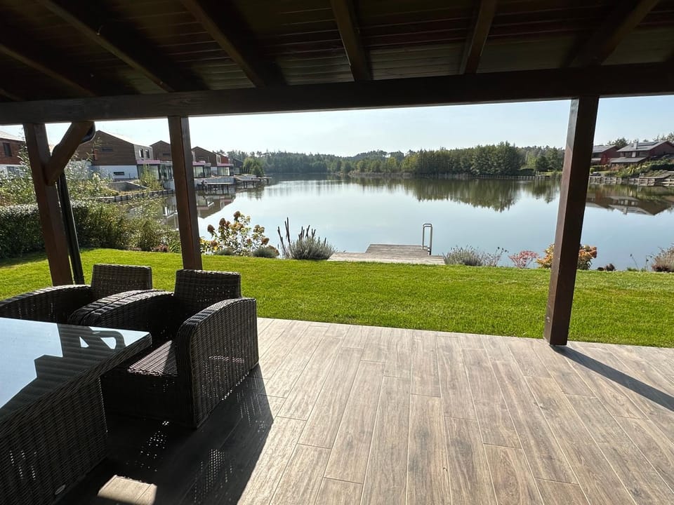 Lake House 513 House in South Moravian Region