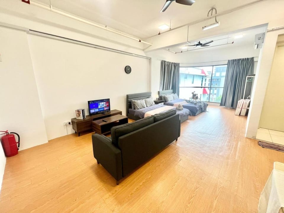G10 6Pax Sunway Medical Center Geo Avenue WiFi TV Apartment in Subang Jaya