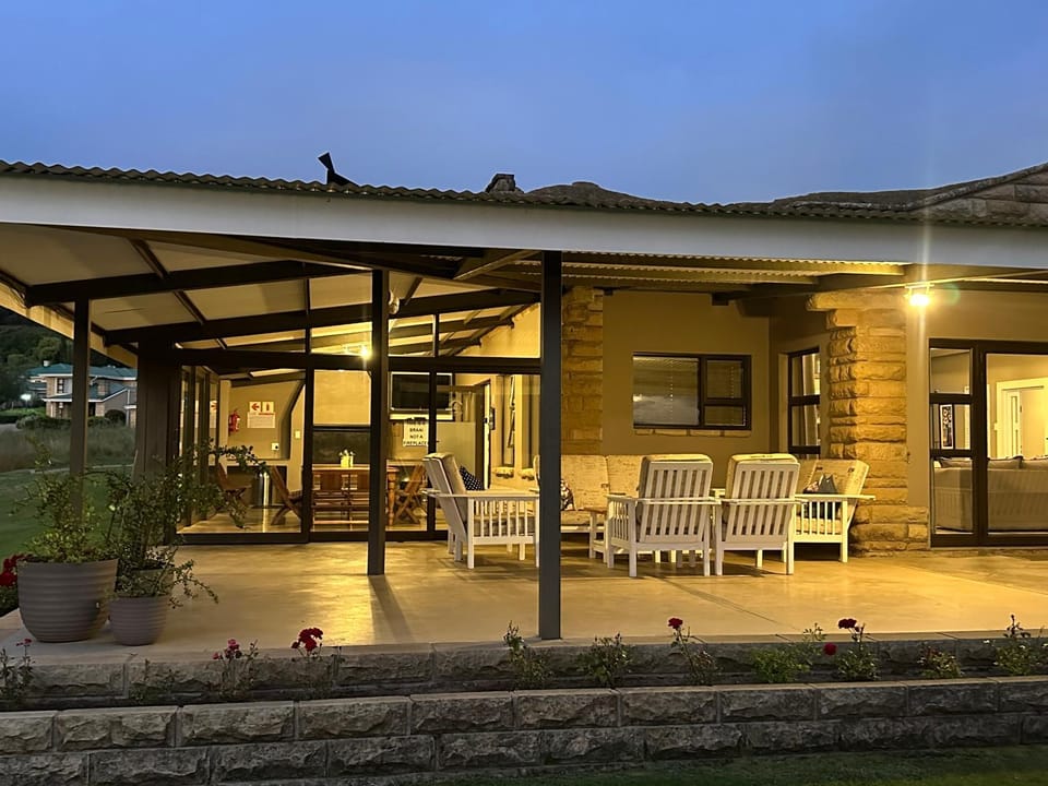 Patio, Seating area