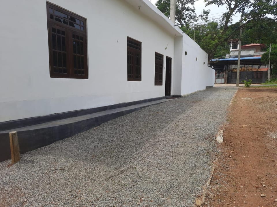 Black Rose Guest Bed and Breakfast in Western Province
