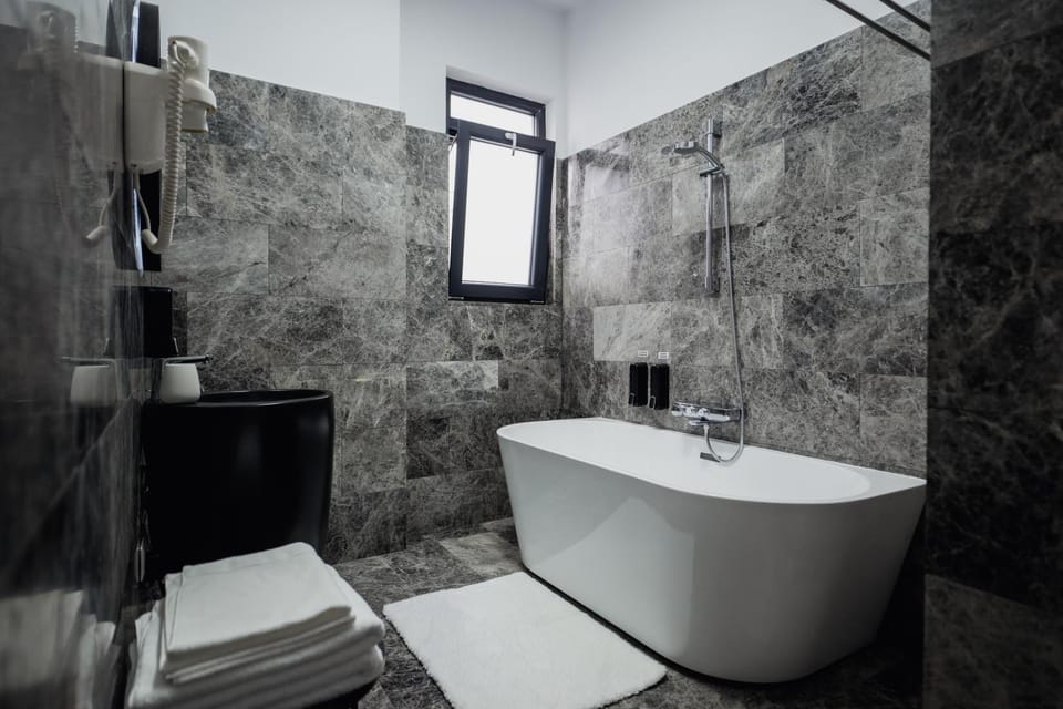 Bathroom, Bath